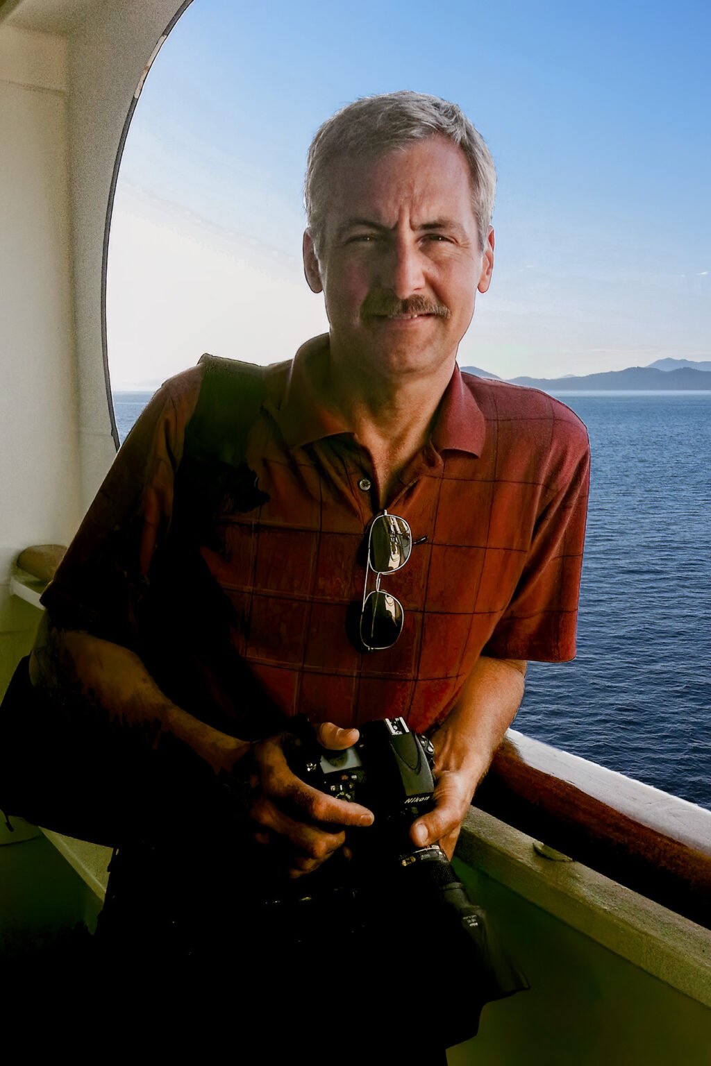 Norbert photographing Mexican coastline